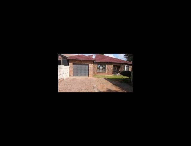 3 BEDROOM HOUSE FOR SALE IN MOUNTAIN VIEW